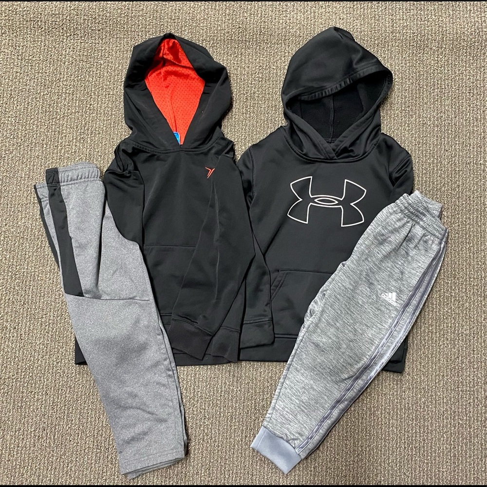 Size 4 sweatshirt & sweatpant bundle